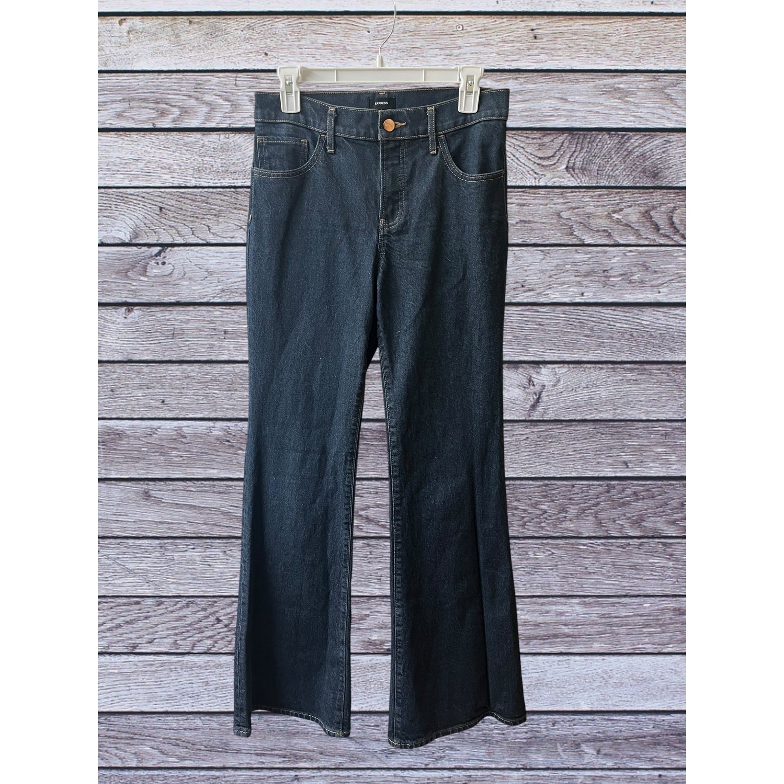 Express 70s Flare Midrise jean 4R Express 70s Flare Midrise jean 4R