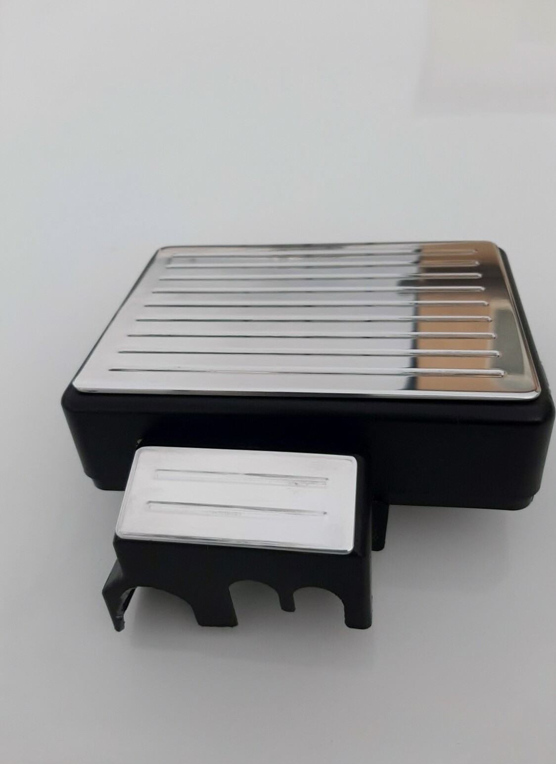 95-98 Chevy Silverado, GMC Sierra billet engine fuse cover plates 95-98 Chevy Silverado, GMC Sierra billet engine fuse cover plates