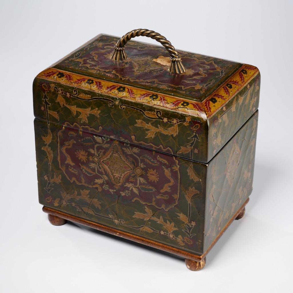 Castillan Imports Hinged Footed Handled Lacquered Wood Storage Box 10.5