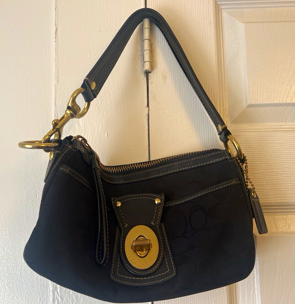 Coach Black Signature Shoulder Bag Small Zip Top Turnlock Gold Hardware Charm