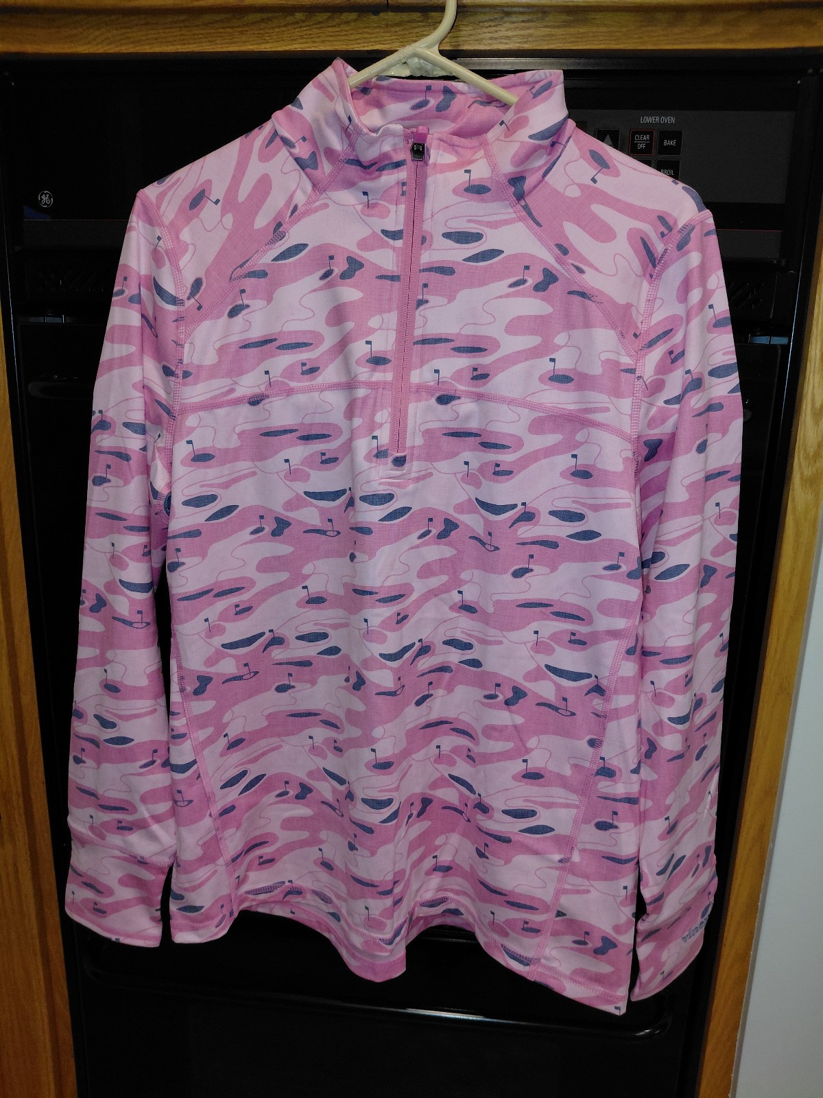 Vineyard Vines Performance Golf Lightweight Quarter Zip, NWT, Medium Vineyard Vines Performance Golf Lightweight Quarter Zip, NWT, Medium