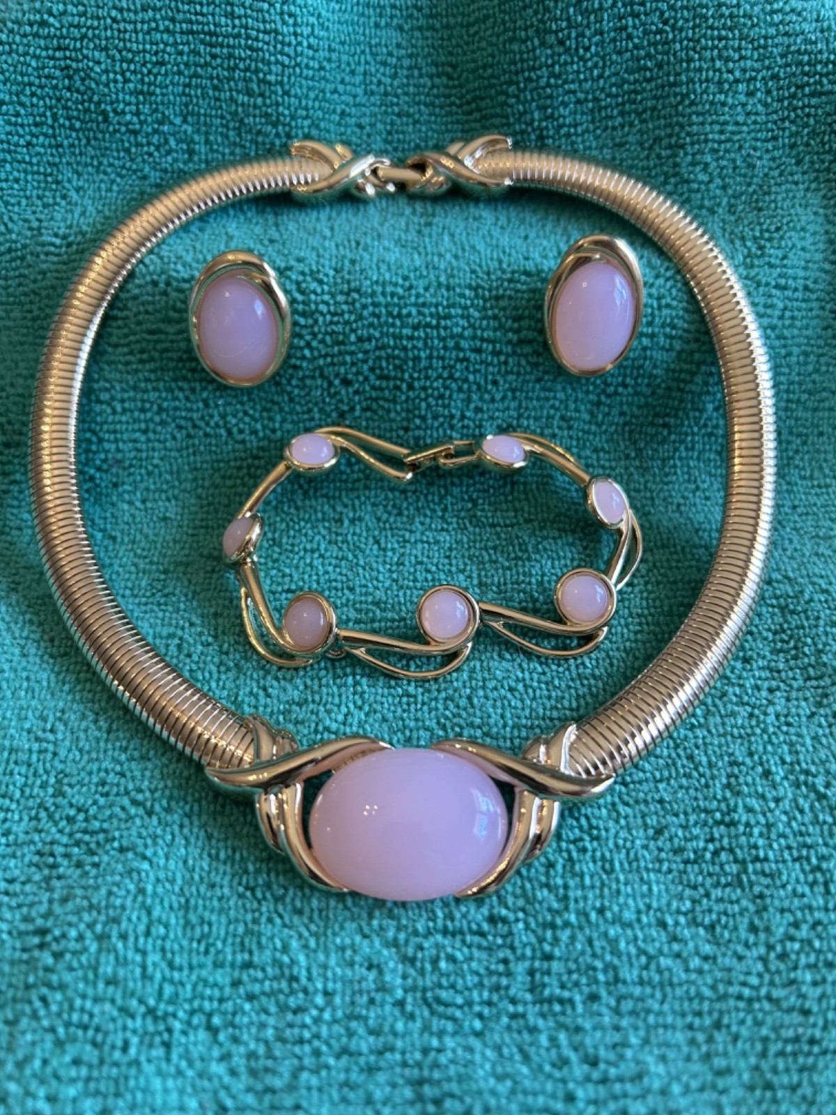 Vtg Trifari Pink Cabochon Choker Necklace Bracelet Earrings Parure Jewelry Set