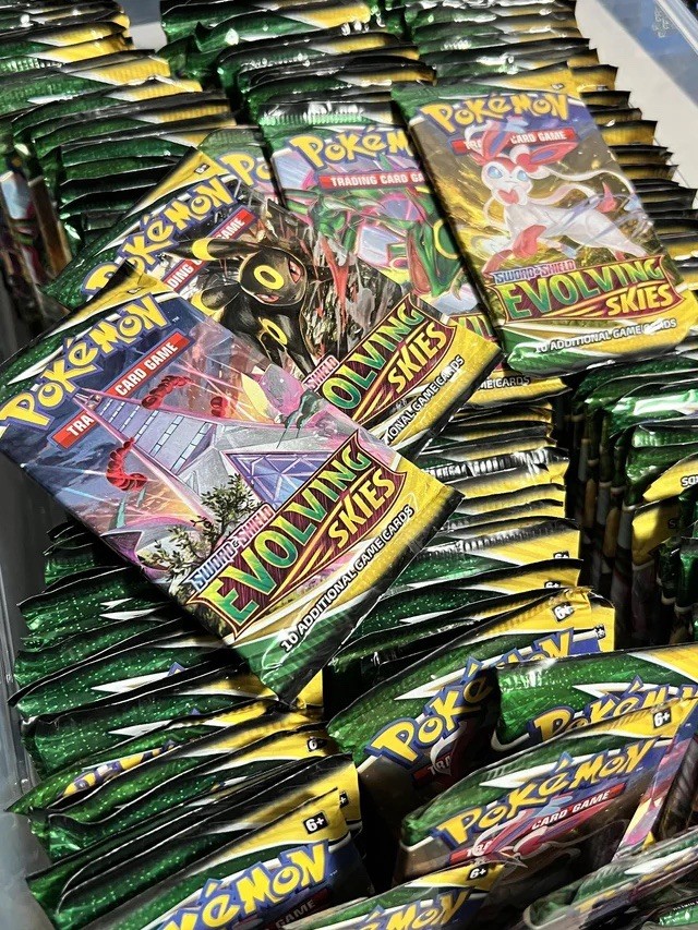 Vintage To Modern Booster Pack Lot x25-Pokémon TCG Authentic Factory Sealed