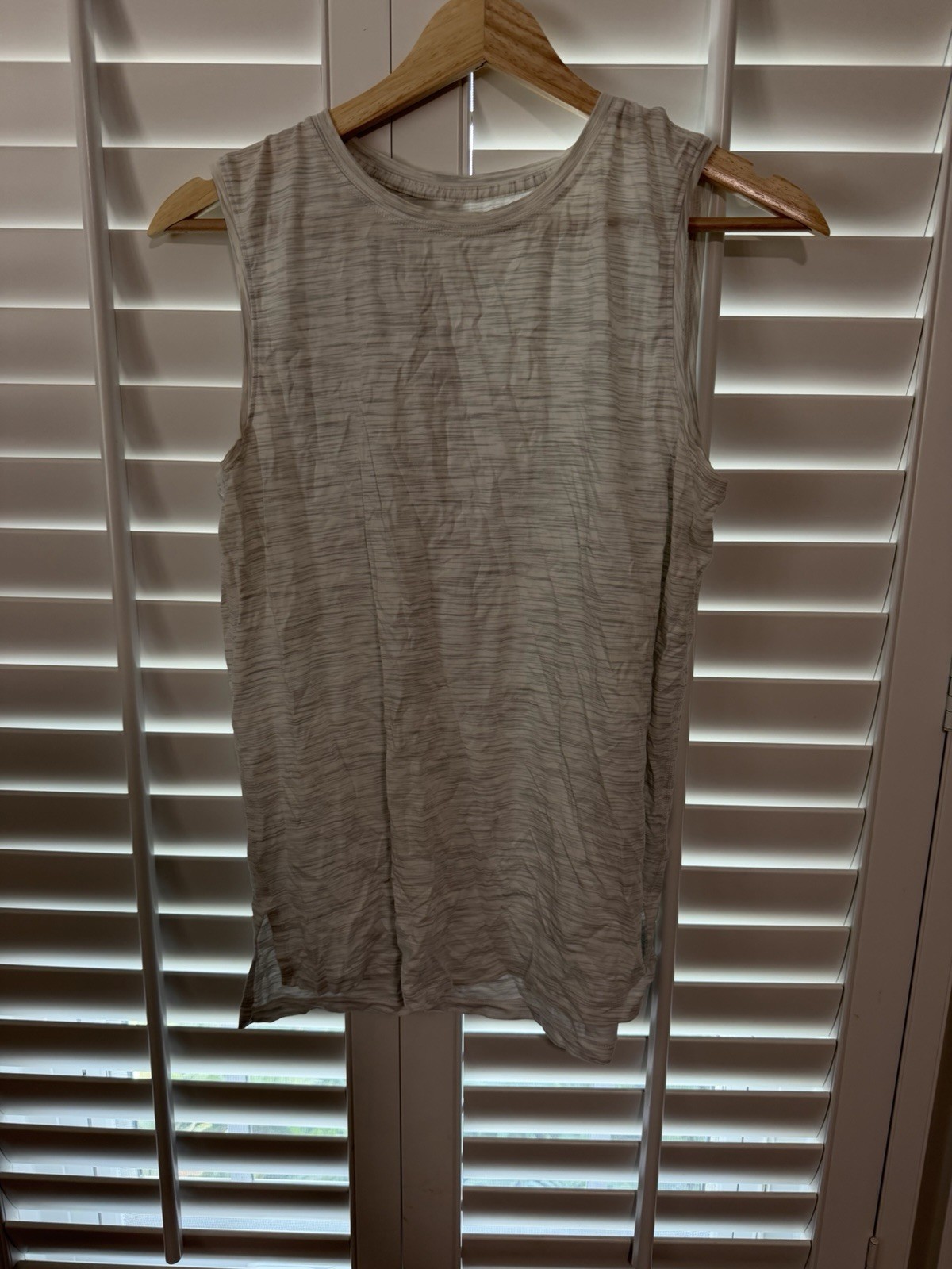 Lululemon Women’s Striped Tank Top Size Medium Lululemon Women’s Striped Tank Top Size Medium