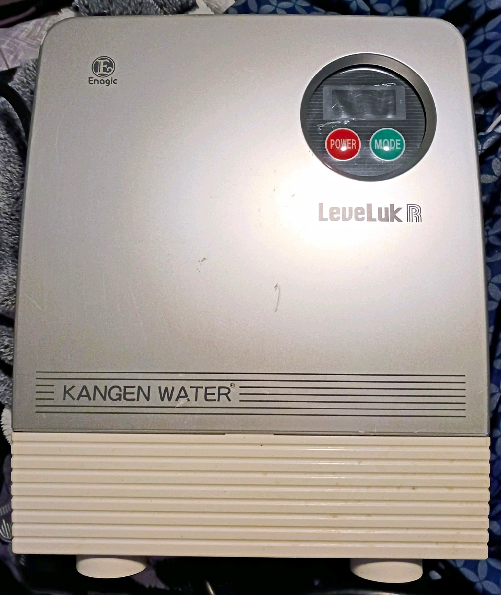 Enagic LeveLuk JR Water Filter System w/HG-N Carbon Filter White/Silver