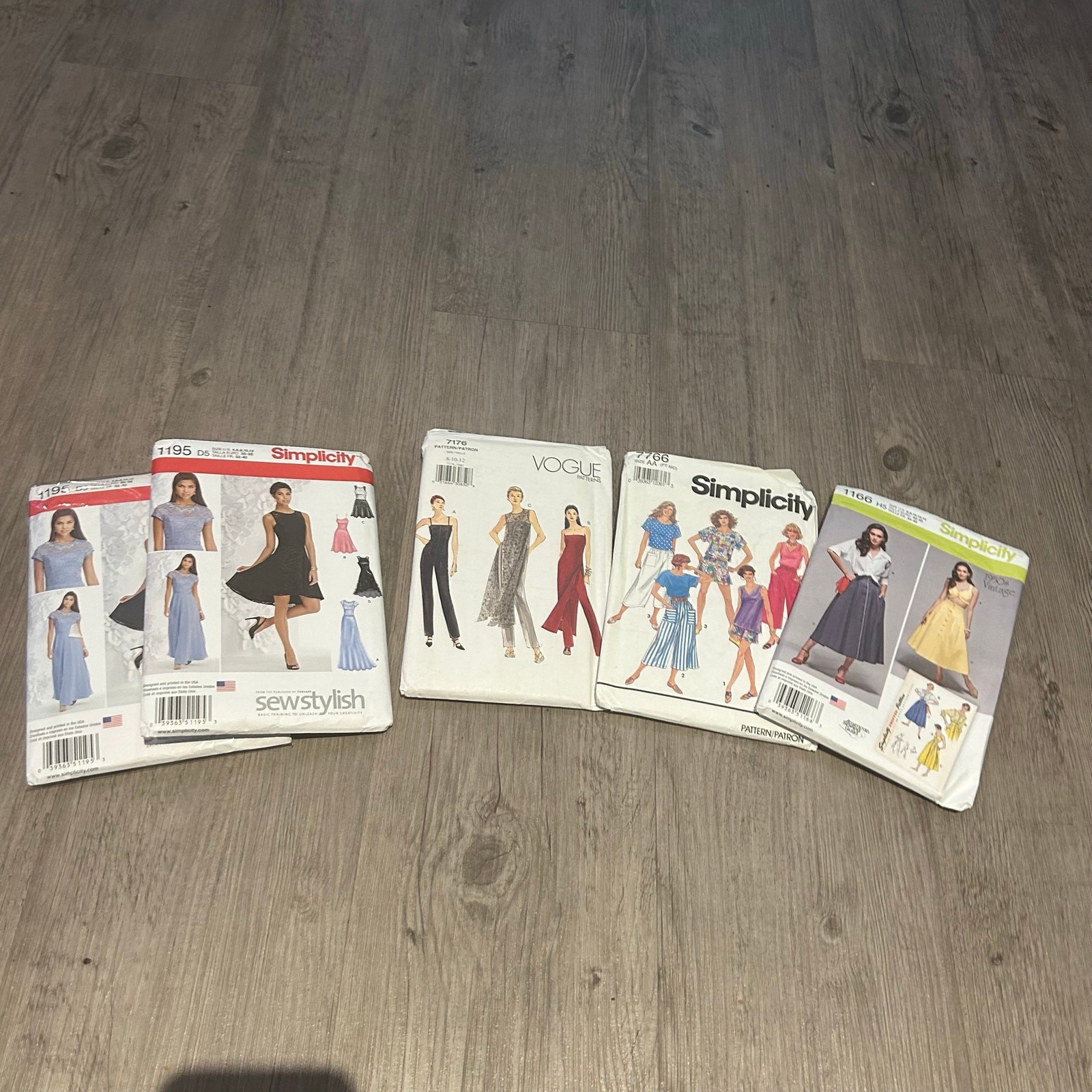 Lot of 5 Sewing Patterns Simplicity 1195 7766 1166 Vogue 7170 Dress Skirt Tops