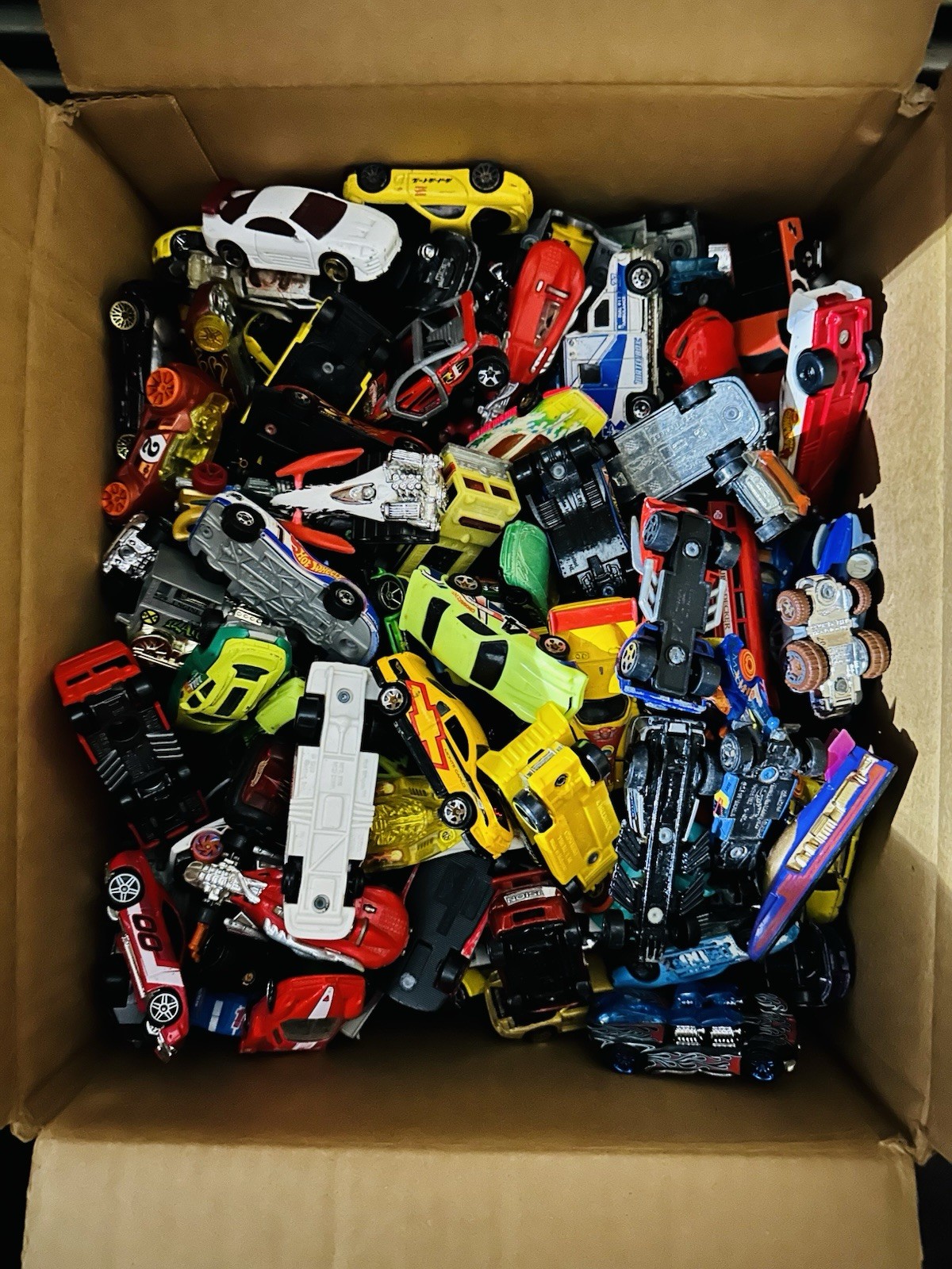 Hot Wheels Matchbox Mixed Lot 45 Diecast Cars Random Assorted Vehicles Bulk Lot