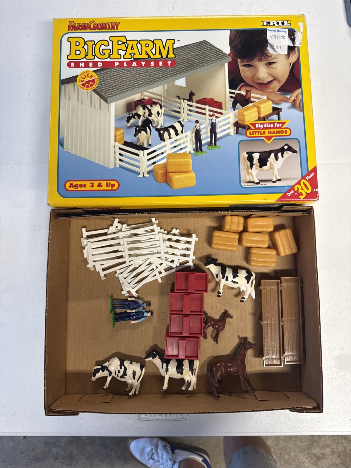 Vintage 1993 ERTL Farm Country Big Farm Shed Playset 4313 MISSING BUILDING Vintage 1993 ERTL Farm Country Big Farm Shed Playset 4313 MISSING BUILDING