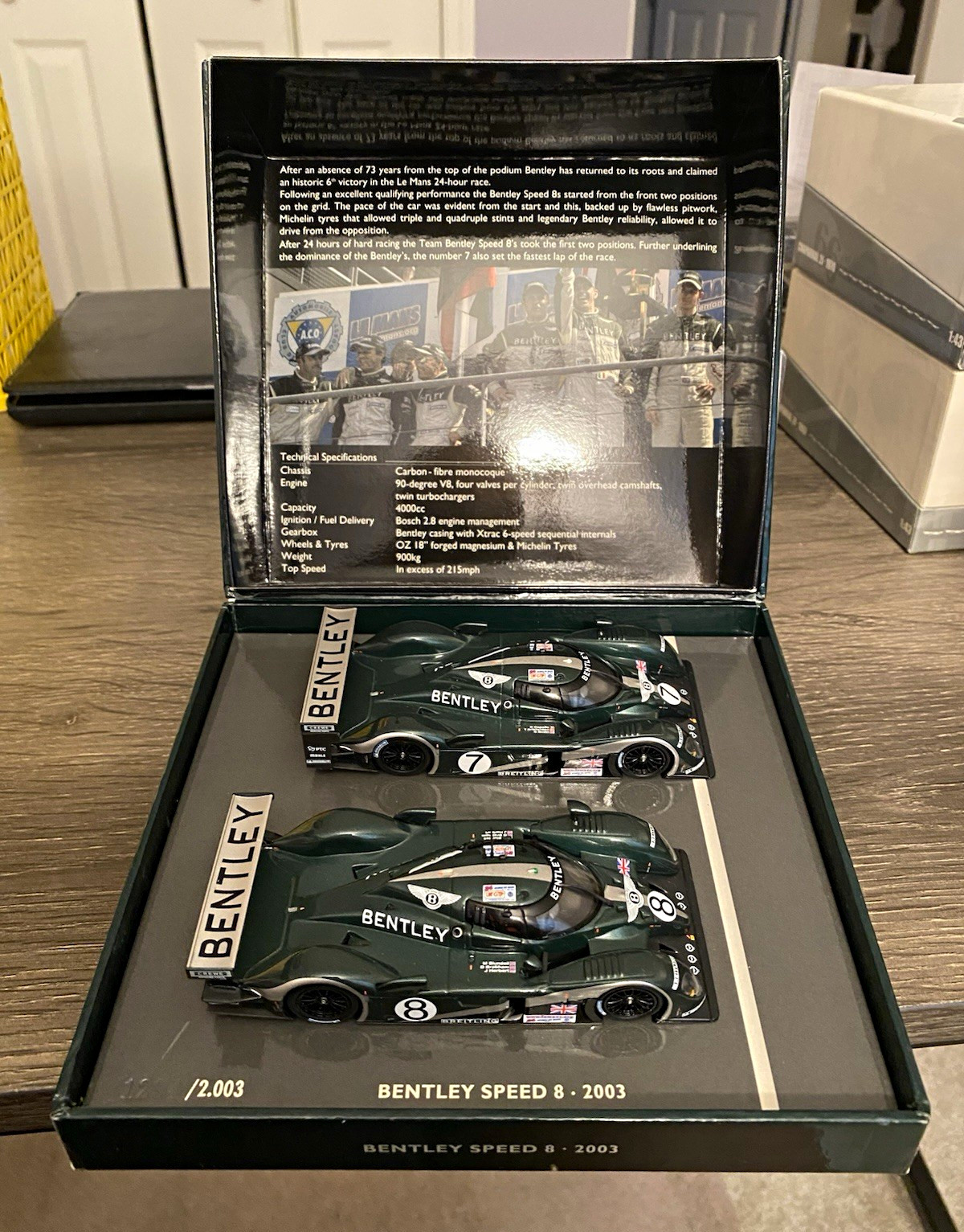 MINICHAMPS Paul\'s Model Art 1:43 Bentley Speed 8 2003 Le Mans Green LE