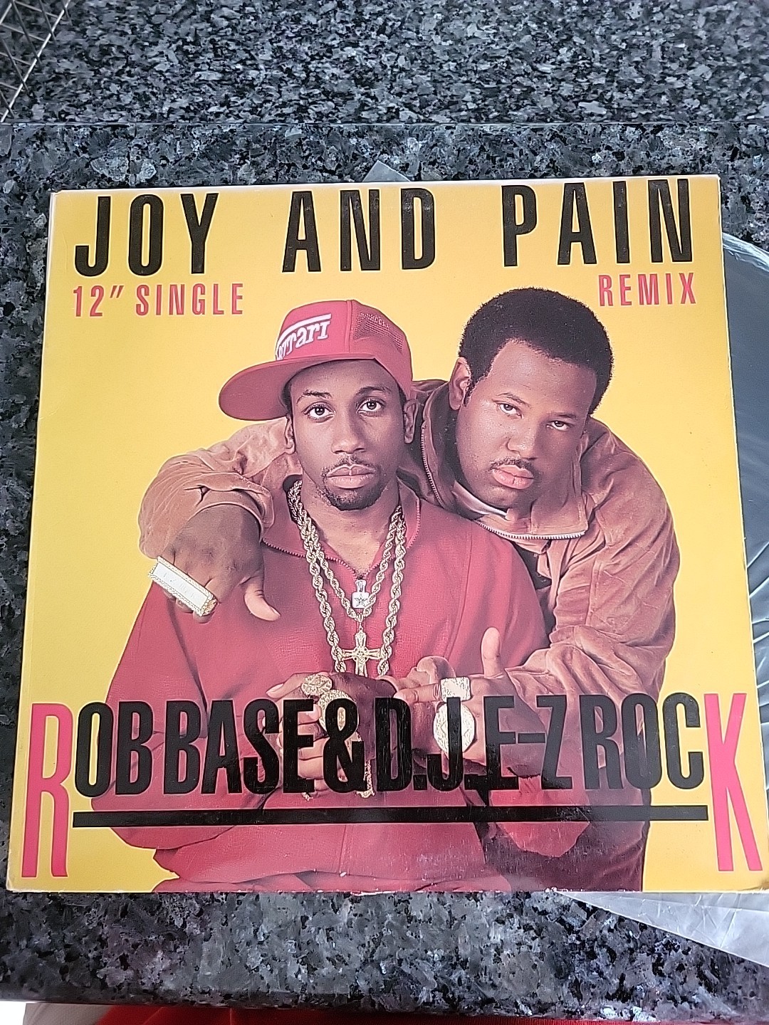 ROB BASE & DJ E-Z ROCK - JOY AND PAIN - PROFILE RECORDS - PRO 7247 - DATE 1989 ROB BASE & DJ E-Z ROCK - JOY AND PAIN - PROFILE RECORDS - PRO 7247 - DATE 1989