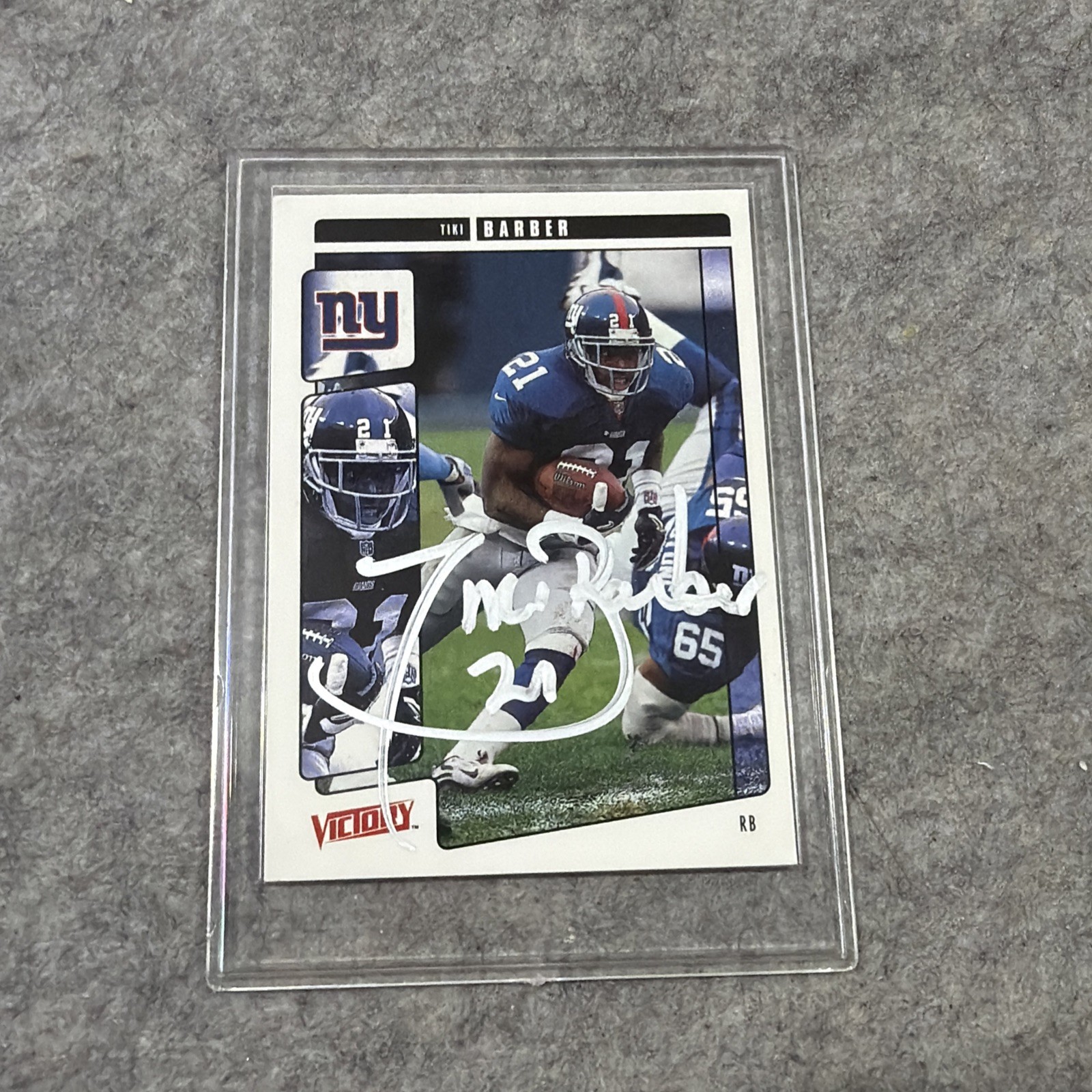 SIGNED - Tiki Barber 2001 Upper Deck Victory #222