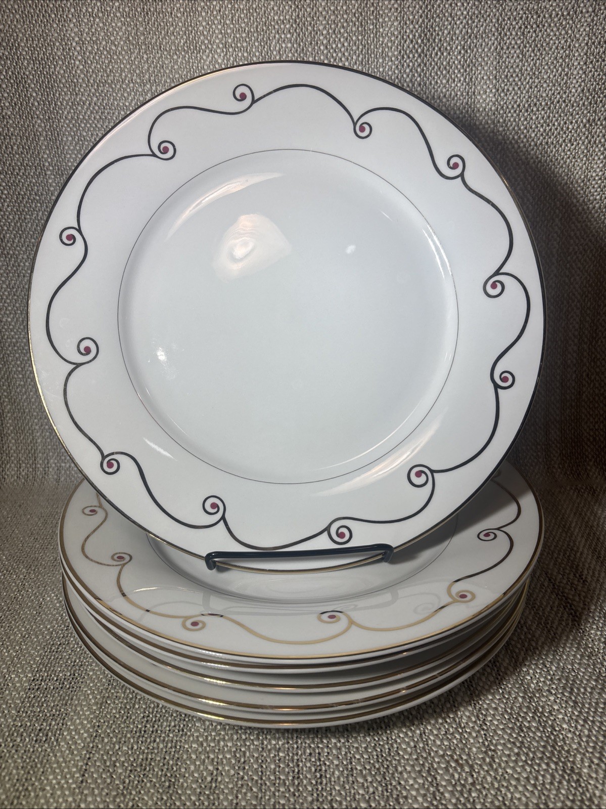 6-Pier 1 Holiday Scroll 10.5 In Dinner Plates Set Of 6 Christmas