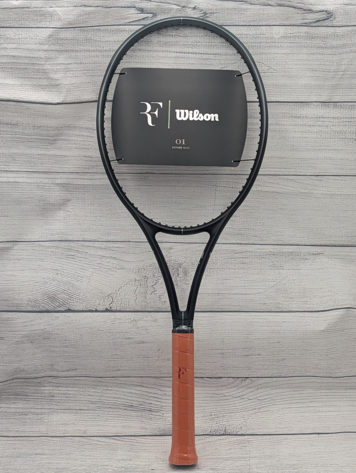 New Wilson RF 01 Future Tennis Racquet 280g unstrung size 4 1/4 New Wilson RF 01 Future Tennis Racquet 280g unstrung size 4 1/4