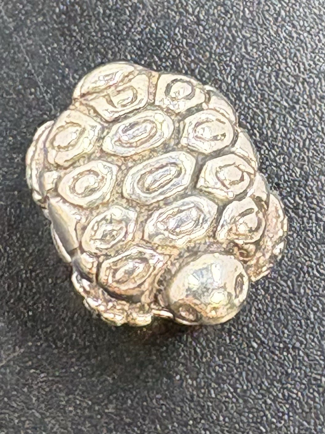 Trollbeads Turtles 925 LAA Sterling Silver Charm Retired (S82) Trollbeads Turtles 925 LAA Sterling Silver Charm Retired (S82)