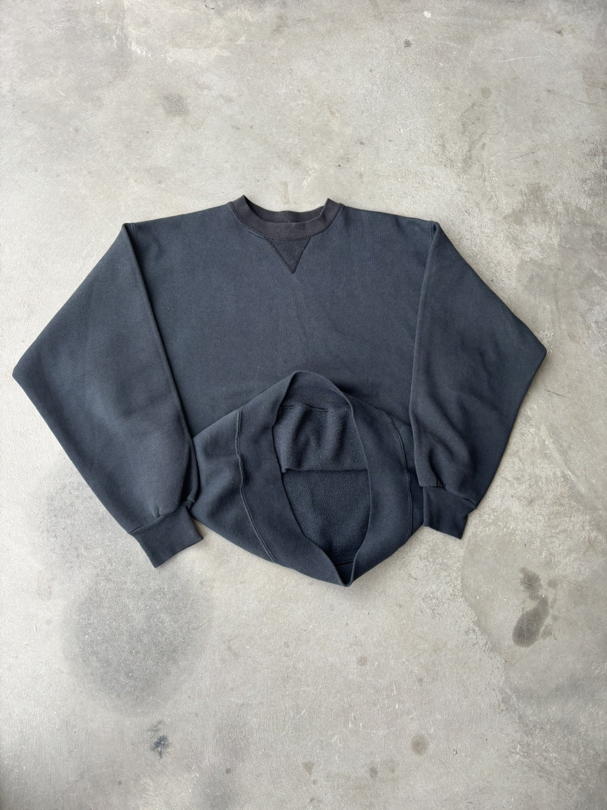 Vtg 50s 60s Faded Black Single V Cotton Sweatshirt Medium USA Two Tone Vtg 50s 60s Faded Black Single V Cotton Sweatshirt Medium USA Two Tone