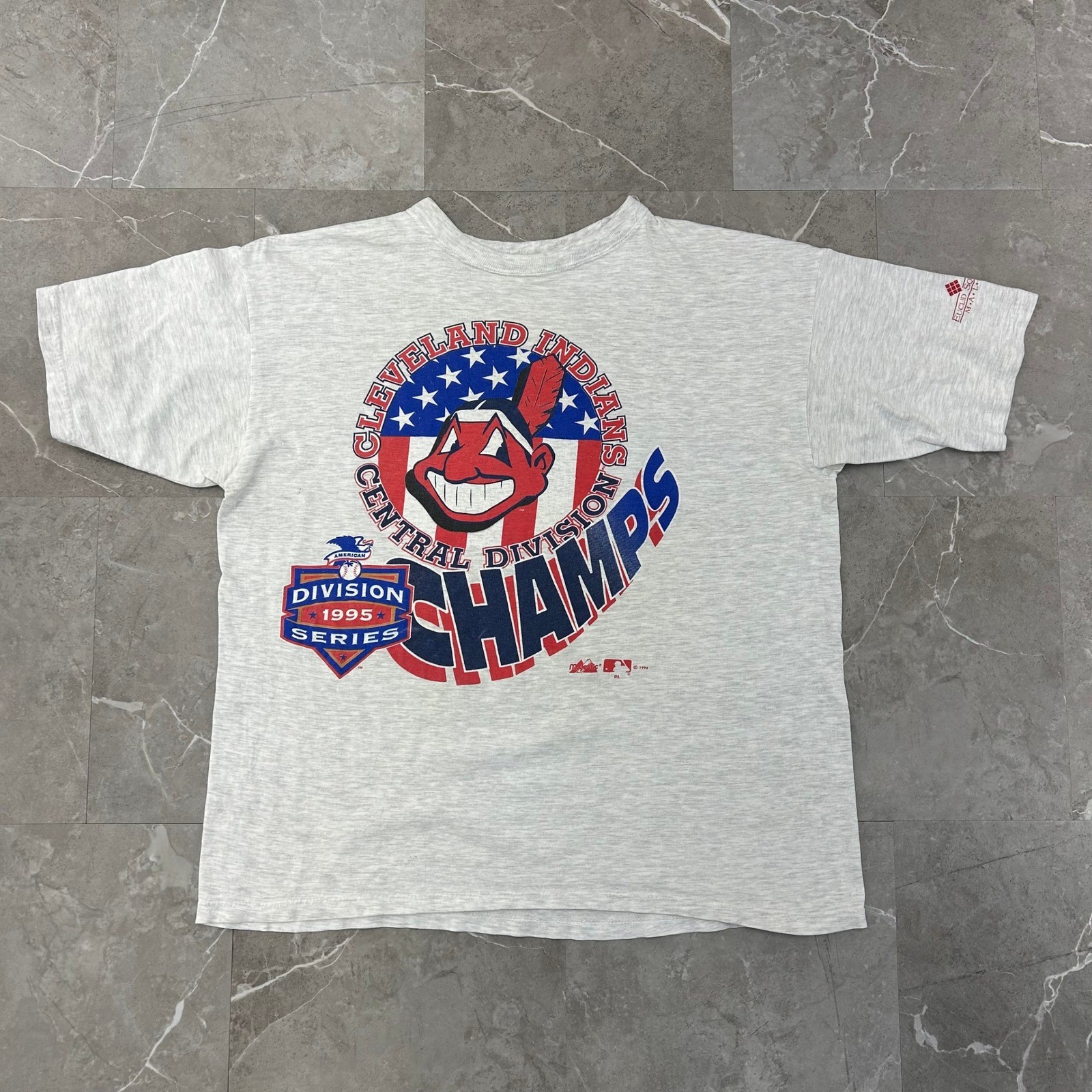 90s Vintage Cleveland Indians Graphic Tee Mens Large 1995 Division Champions