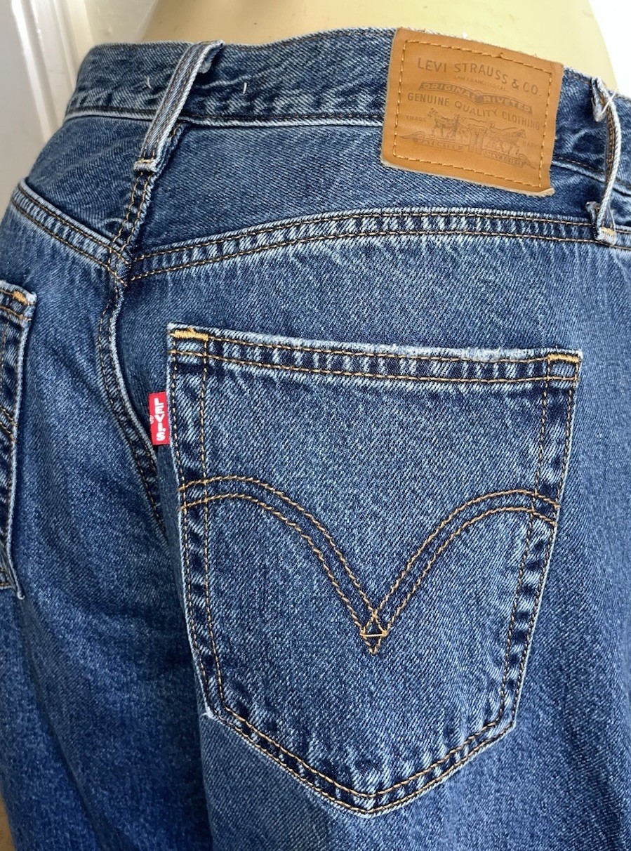 Levi’s PREMIUM Ribcage Wide Leg Zipper Fly BIG E 100% Cotton jeans-Size 31 x 31