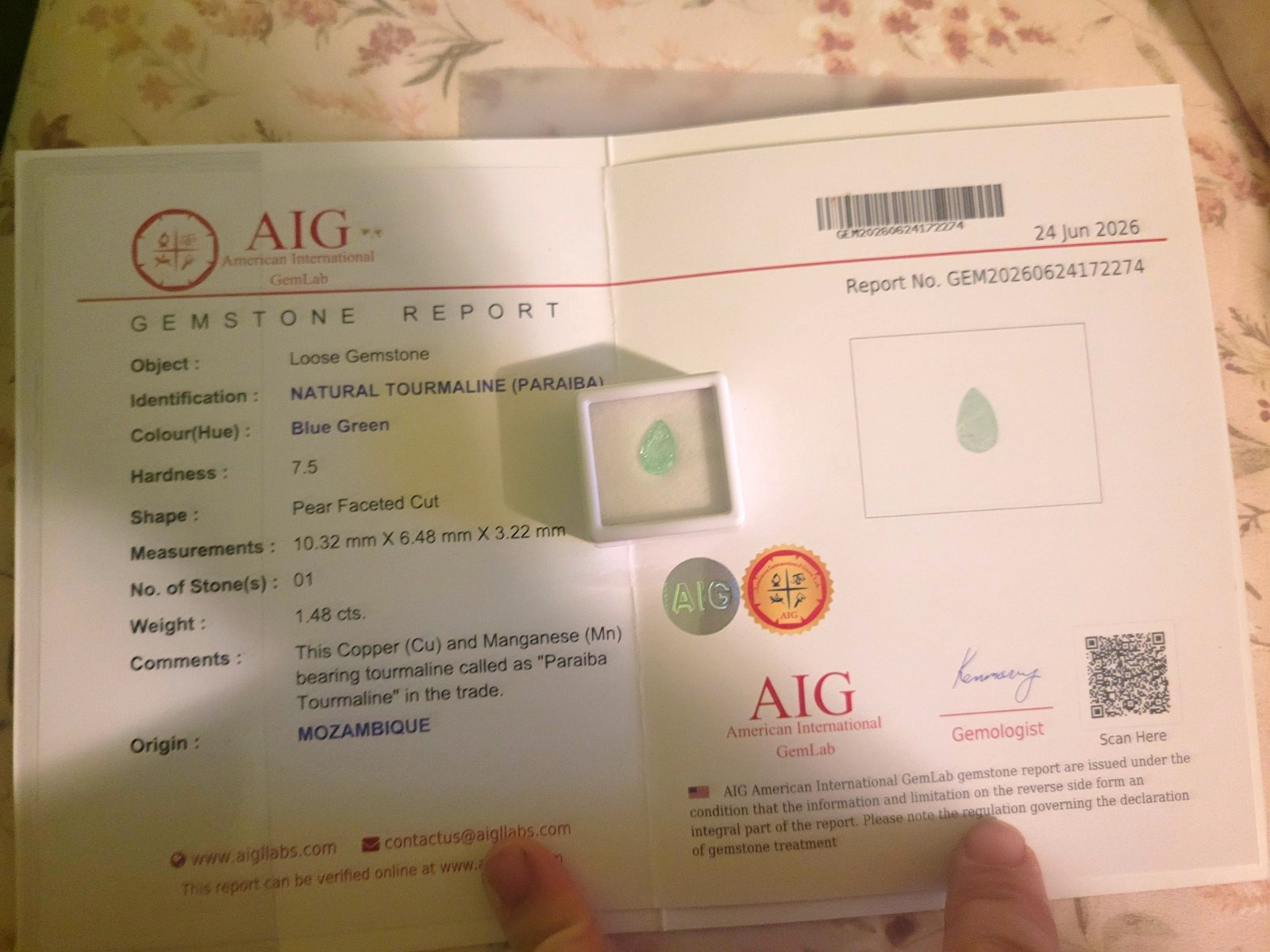 AIG certified natural Paraiba Tourmaline AIG certified natural Paraiba Tourmaline