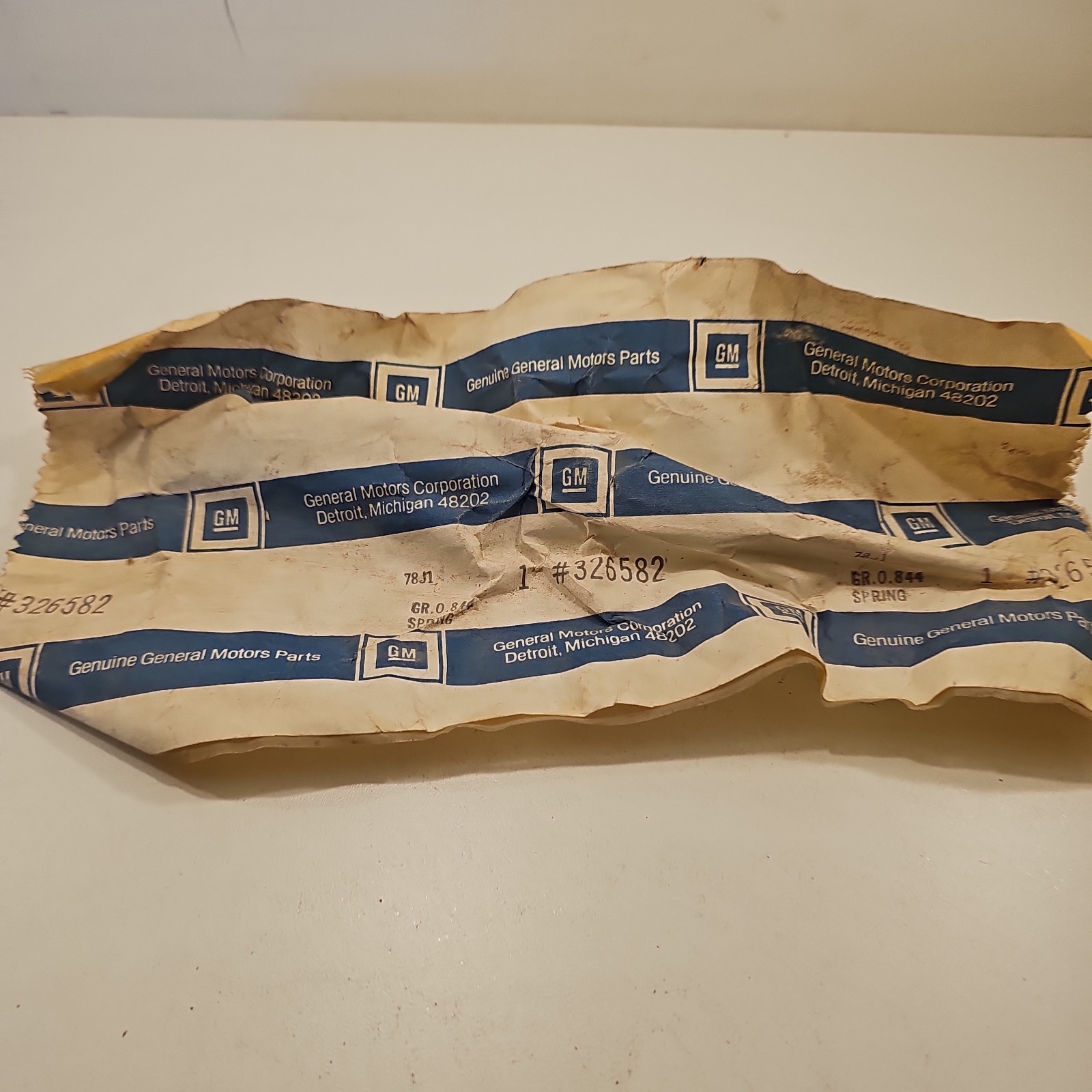 NOS GM 326582 M.Trans Clutch Pedal Return Spring 73-79 CK Pickup Suburban Blazer NOS GM 326582 M.Trans Clutch Pedal Return Spring 73-79 CK Pickup Suburban Blazer