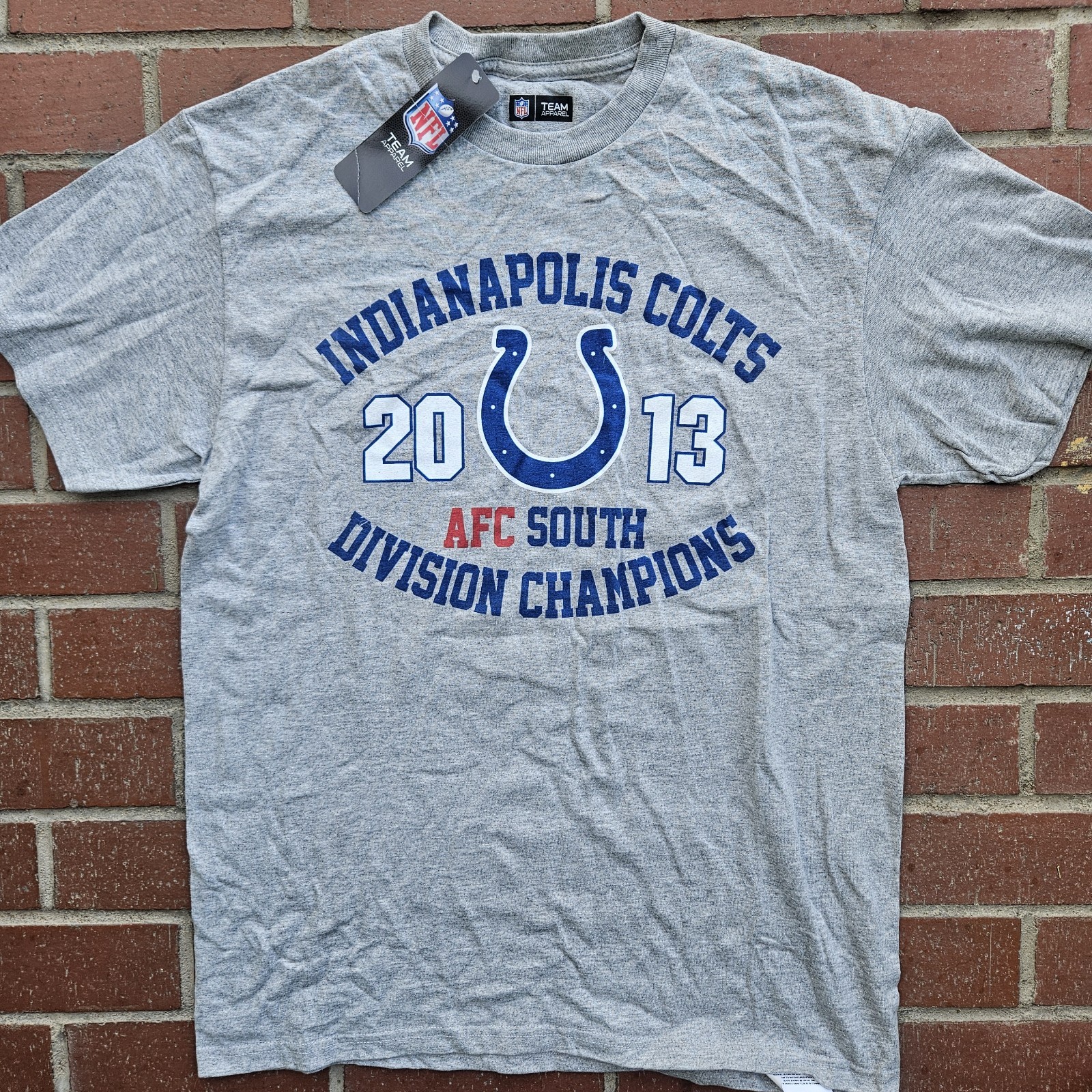 Men’s Indianapolis Colts 2013 AFC Division Champions T-Shirt Adult Medium NWT Men’s Indianapolis Colts 2013 AFC Division Champions T-Shirt Adult Medium NWT