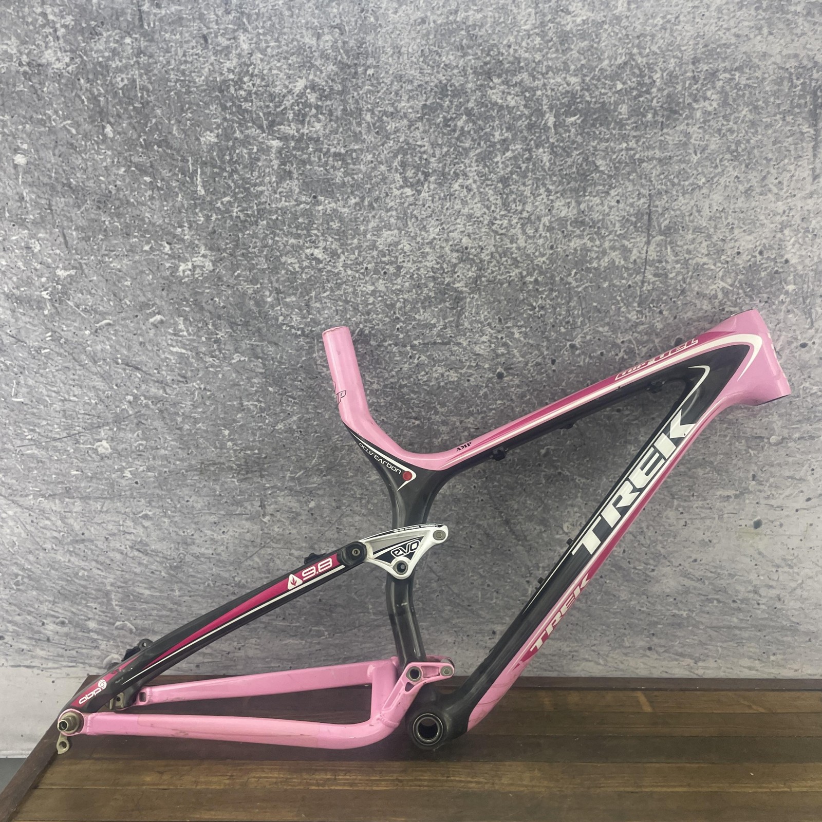 Trek Top Fuel 9.8 OCLV Carbon Full Suspension MTB Frame 19 20 ABP EVO WSD26 135