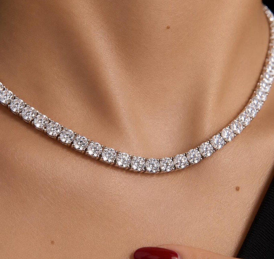 Luxury 14K Gold Round Cut Lab Grown Diamond Necklace Luxury 14K Gold Round Cut Lab Grown Diamond Necklace