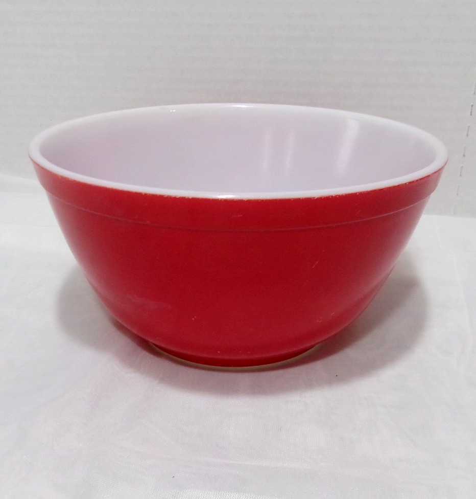 VTG 1949-59 Pyrex 402 Primary Red 1 1/2 QT Mixing Bowl \ VTG 1949-59 Pyrex 402 Primary Red 1 1/2 QT Mixing Bowl \