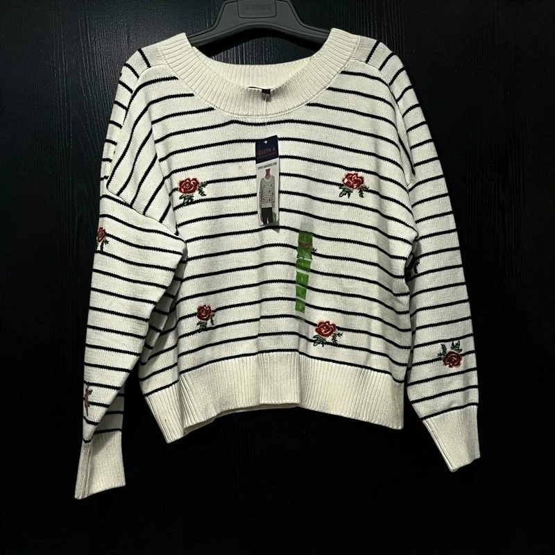 Joseph A. Striped Embroidered Crew Neck Sweater Women\'s L White Black Rose Knit Joseph A. Striped Embroidered Crew Neck Sweater Women\'s L White Black Rose Knit