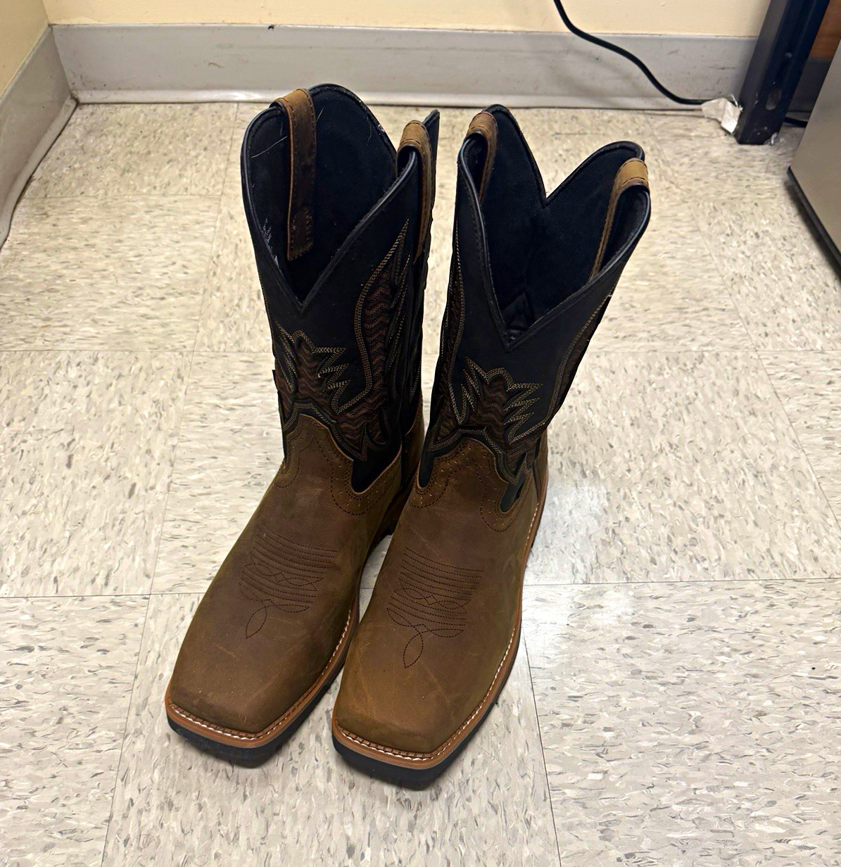 JUSTIN MEN'S STAMPEDE BOLT PULL ON WESTERN WORK BOOTS NANO COMPOSITE TOE SE4113 JUSTIN MEN'S STAMPEDE BOLT PULL ON WESTERN WORK BOOTS NANO COMPOSITE TOE SE4113