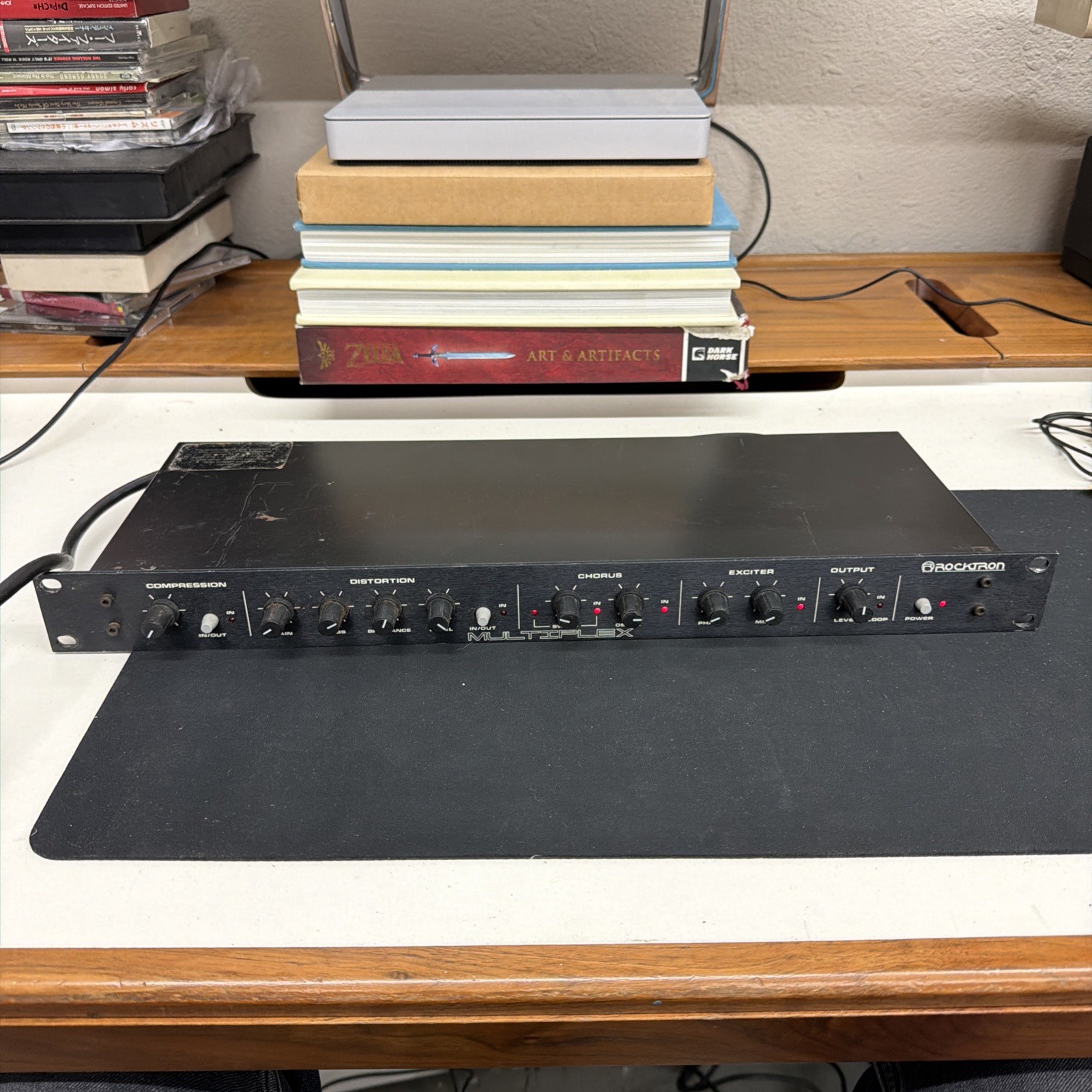 Rocktron Multiplex rack-mount multi-effects processor Rocktron Multiplex rack-mount multi-effects processor