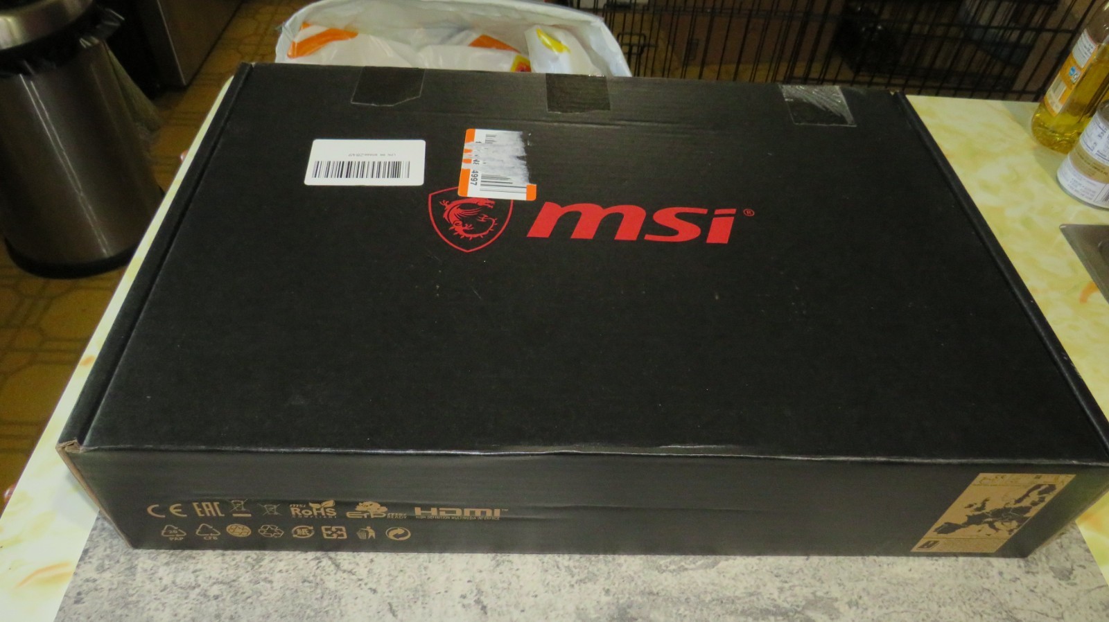 msi GL75 Leopard Gaming Laptop: 17.3 msi GL75 Leopard Gaming Laptop: 17.3