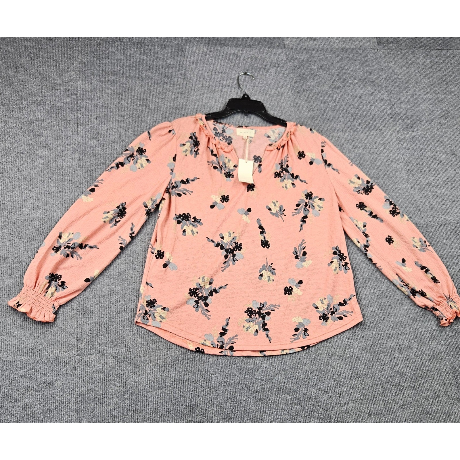 NWT Melloday Womens Peach Pink Floral Ruffle V-Neck Long Sleeve Blouse M NWT Melloday Womens Peach Pink Floral Ruffle V-Neck Long Sleeve Blouse M