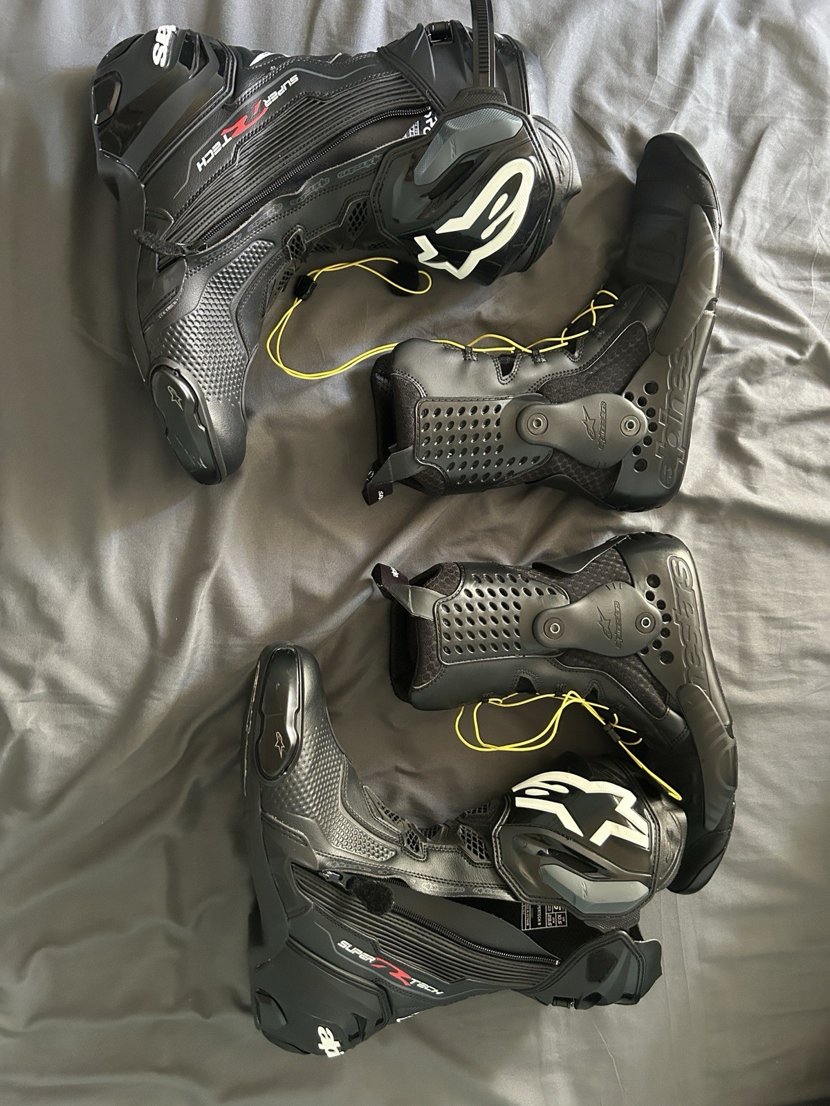 New/Used Once, Alpinestars Supertech R, Size 45 EU, 10.5US New/Used Once, Alpinestars Supertech R, Size 45 EU, 10.5US