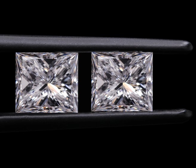 Pair of 2 Ct Lab Grown Diamond Princess Cut VVS1 Clarity D Color Certified Loose