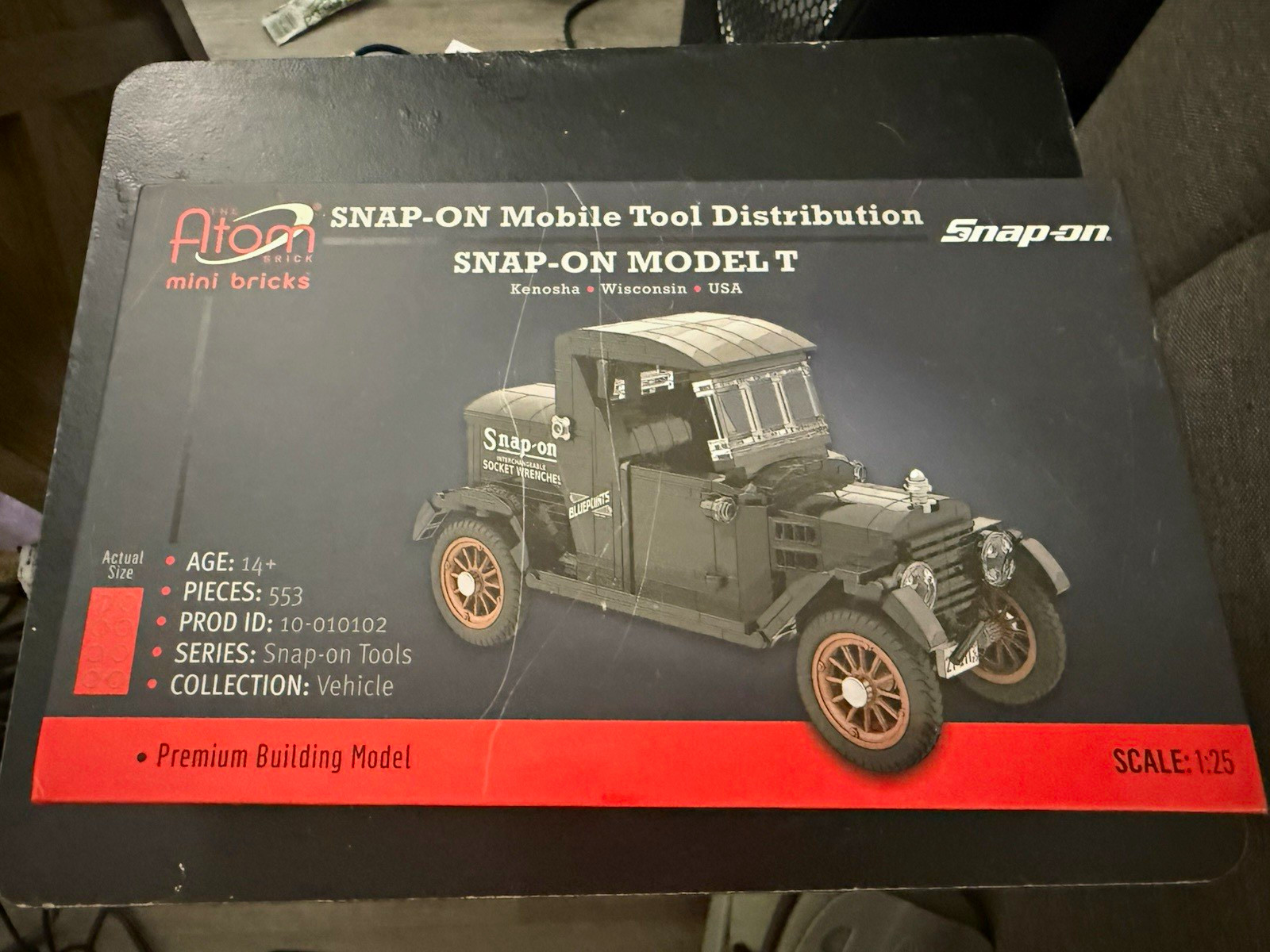 LEGO The Atom Brick Snap-On Model T Mobile Tool Distribution Set 553pcs 14+ LEGO The Atom Brick Snap-On Model T Mobile Tool Distribution Set 553pcs 14+