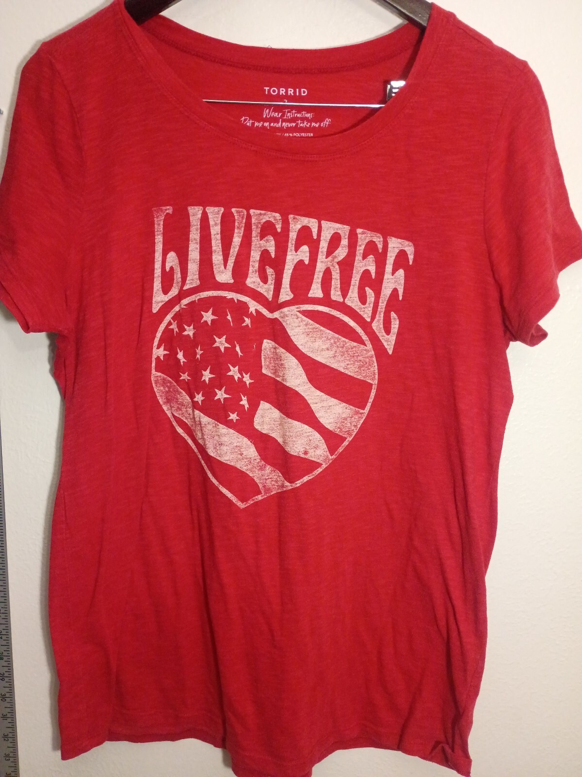 Torrid Red Live Free American Flag Heart Graphic T-Shirt Size 2 Torrid Red Live Free American Flag Heart Graphic T-Shirt Size 2