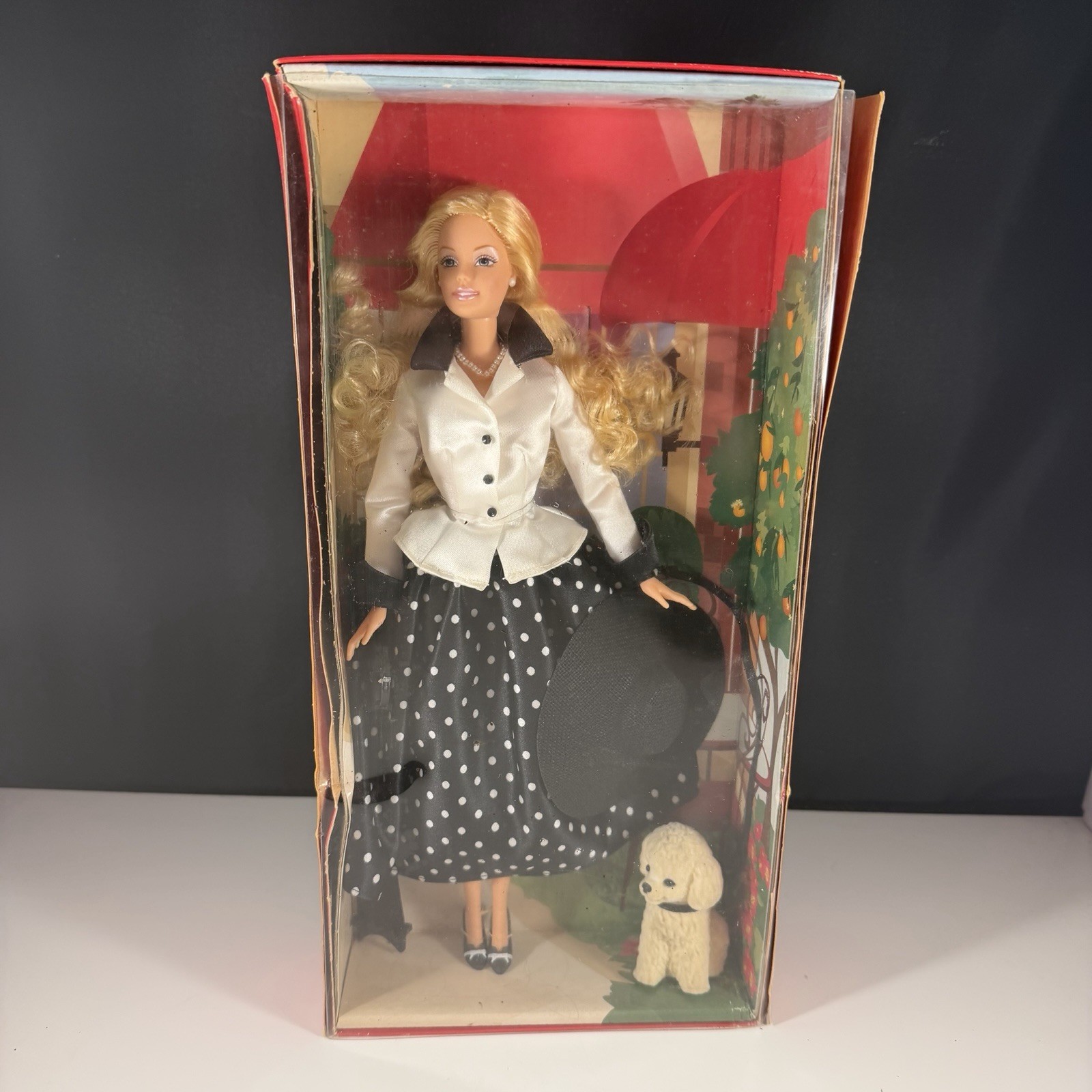 Vintage Mattel 2003 Barbie Talk Of The Town Doll W/ Poodle #B6376 NRFB (READ) Vintage Mattel 2003 Barbie Talk Of The Town Doll W/ Poodle #B6376 NRFB (READ)