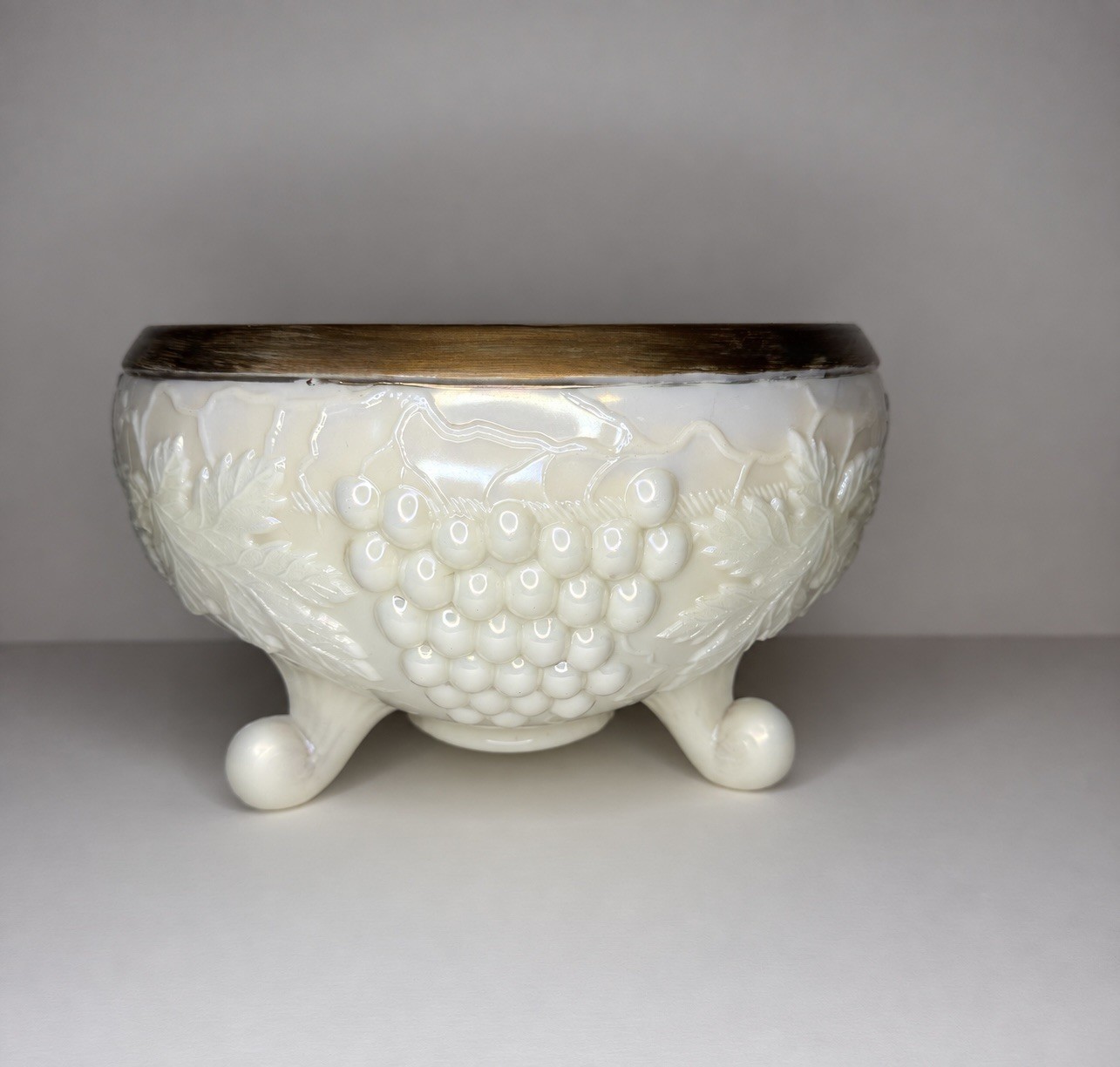 Antique Northwood Grape & Cable Custard Carnival Glass Fruit Bowl Gold Trim