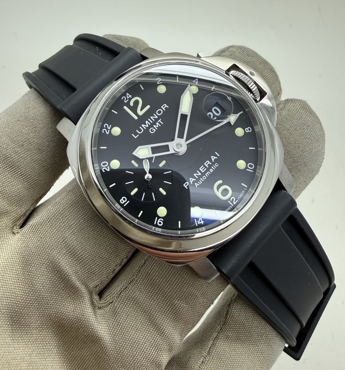 2004 Panerai Luminor Black Dial GMT Auto Steel 40mm Watch PAM160 PAM00160 B+P