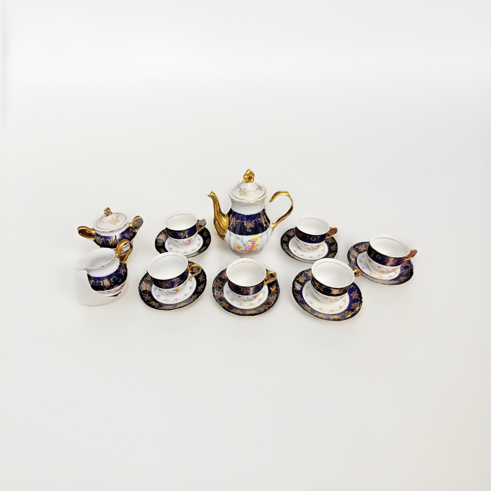 Thun Czech Republic Porcelan Original Kobalt Blue 17 Piece Tea/Coffee Set-Mint