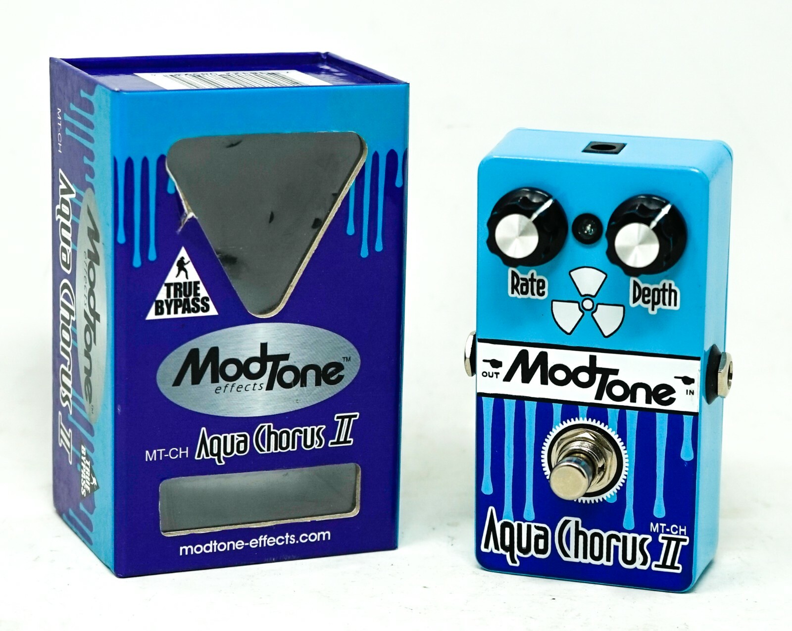 MT-CH Modtone Aqua Chorus II Analog Guitar Pedal to Emulate Lush 70s/80s-Style MT-CH Modtone Aqua Chorus II Analog Guitar Pedal to Emulate Lush 70s/80s-Style