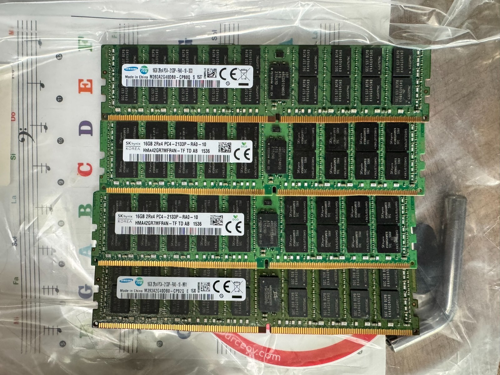 Qty (4) Oracle Original 7078071 16GB 2Rx4 PC4-2133P DDR4 REG Mem Samsung/SKhynix Qty (4) Oracle Original 7078071 16GB 2Rx4 PC4-2133P DDR4 REG Mem Samsung/SKhynix
