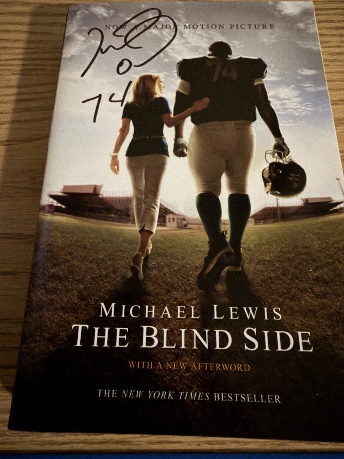 MICHAEL OHER THE BLIND SIDE BALTIMORE RAVENS SiGNED SOFT BACK BOOK W/JSA