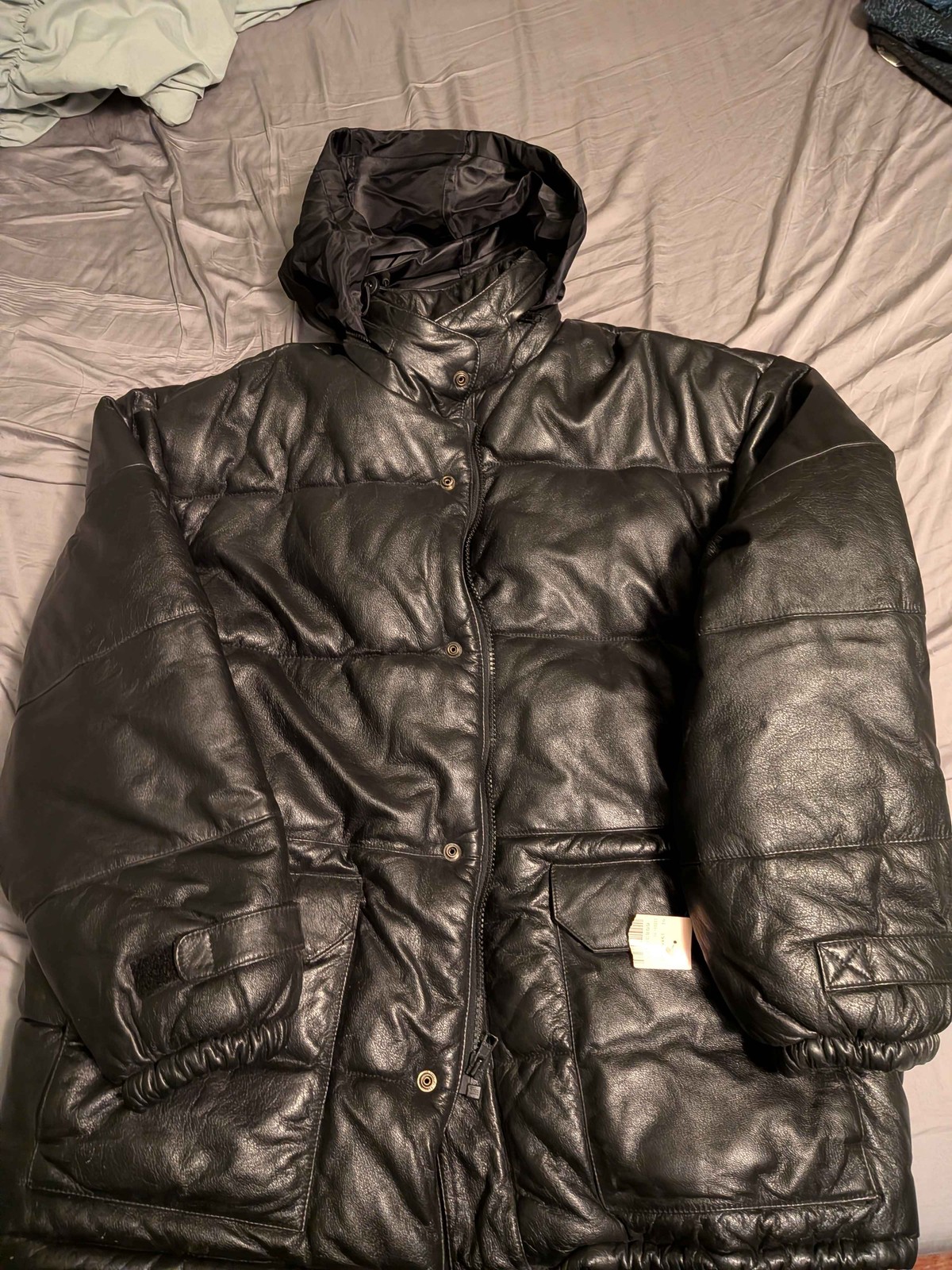 M. Julian Wilsons The Leather Experts Men\'s 2XL Black Hooded Puffer Coat NWT