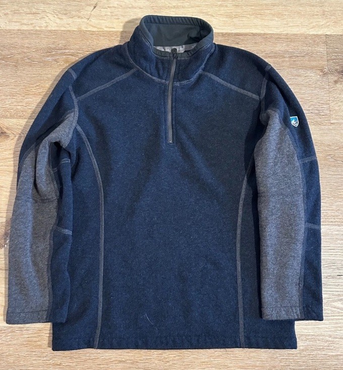 KÜHL 1/4 zip fleece pullover with a mock neck collar. Size Men’s Large. KÜHL 1/4 zip fleece pullover with a mock neck collar. Size Men’s Large.