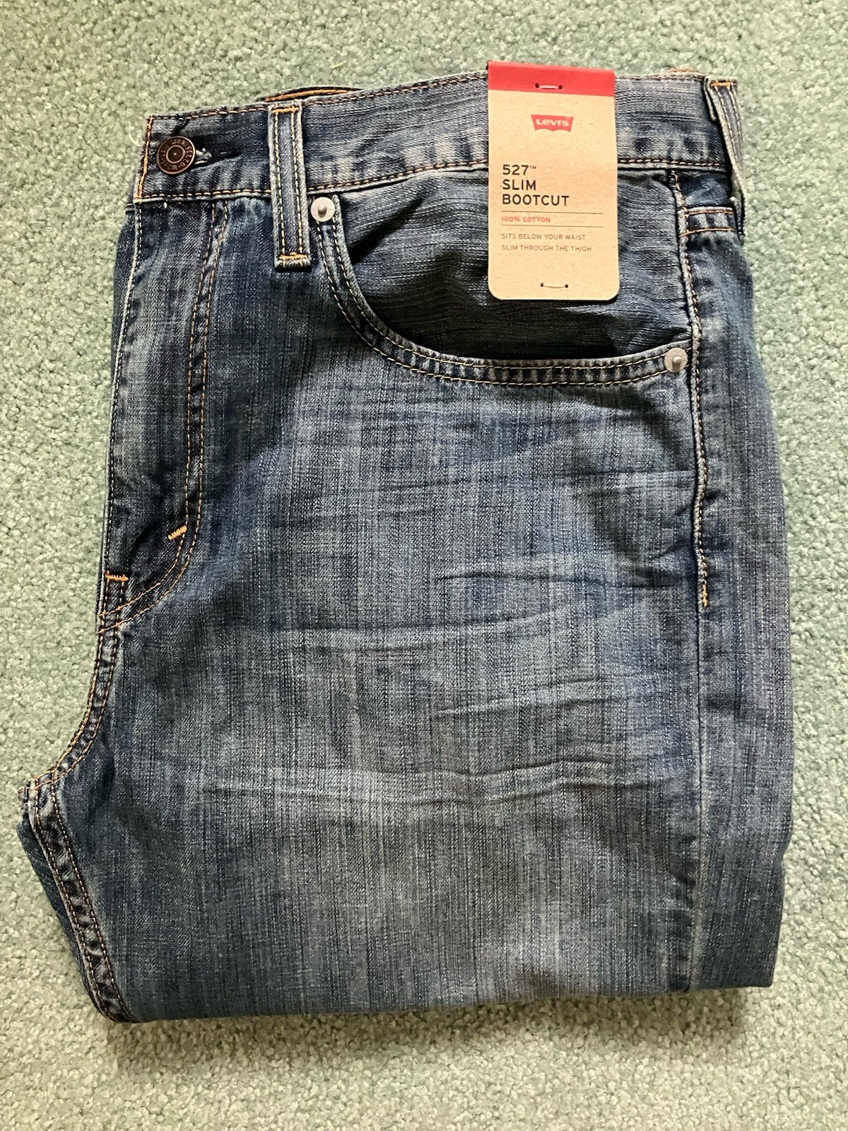 NWT Men’s Levis 527 Slim Bootcut Medium Chipped/Washed Blue Jeans Size 34”x32” NWT Men’s Levis 527 Slim Bootcut Medium Chipped/Washed Blue Jeans Size 34”x32”