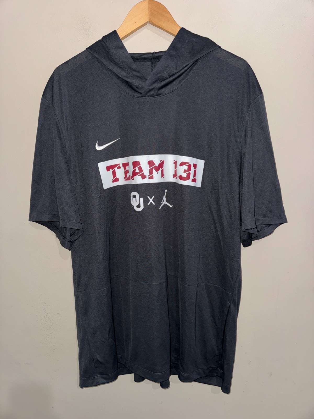 3XL Nike Jordan x Oklahoma Sooners OU Football Team Issued Team 131 Hoodie Shirt 3XL Nike Jordan x Oklahoma Sooners OU Football Team Issued Team 131 Hoodie Shirt