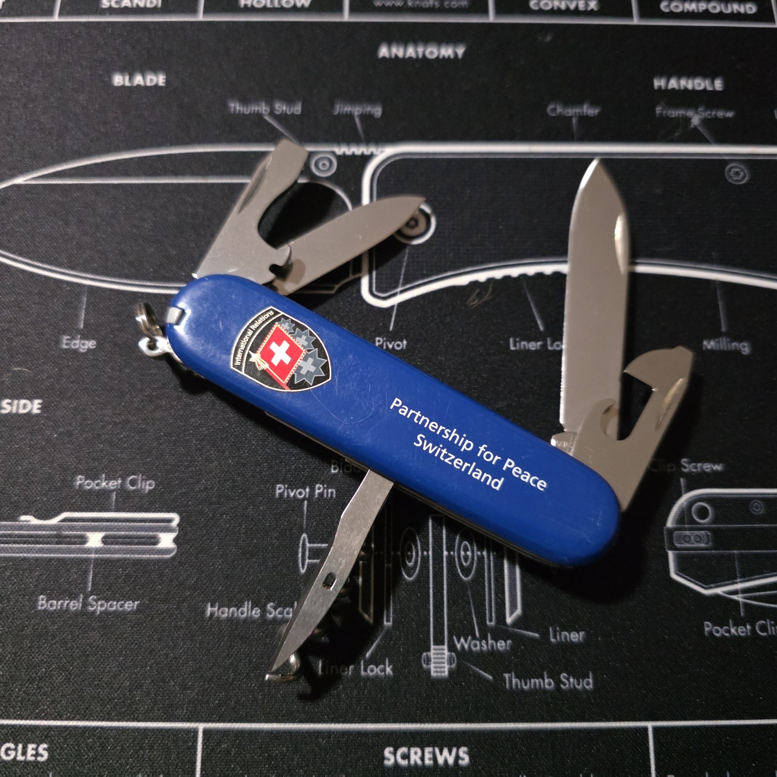 Victorinox Spartan 91mm Blue Swiss International Relations SAK Victorinox Spartan 91mm Blue Swiss International Relations SAK