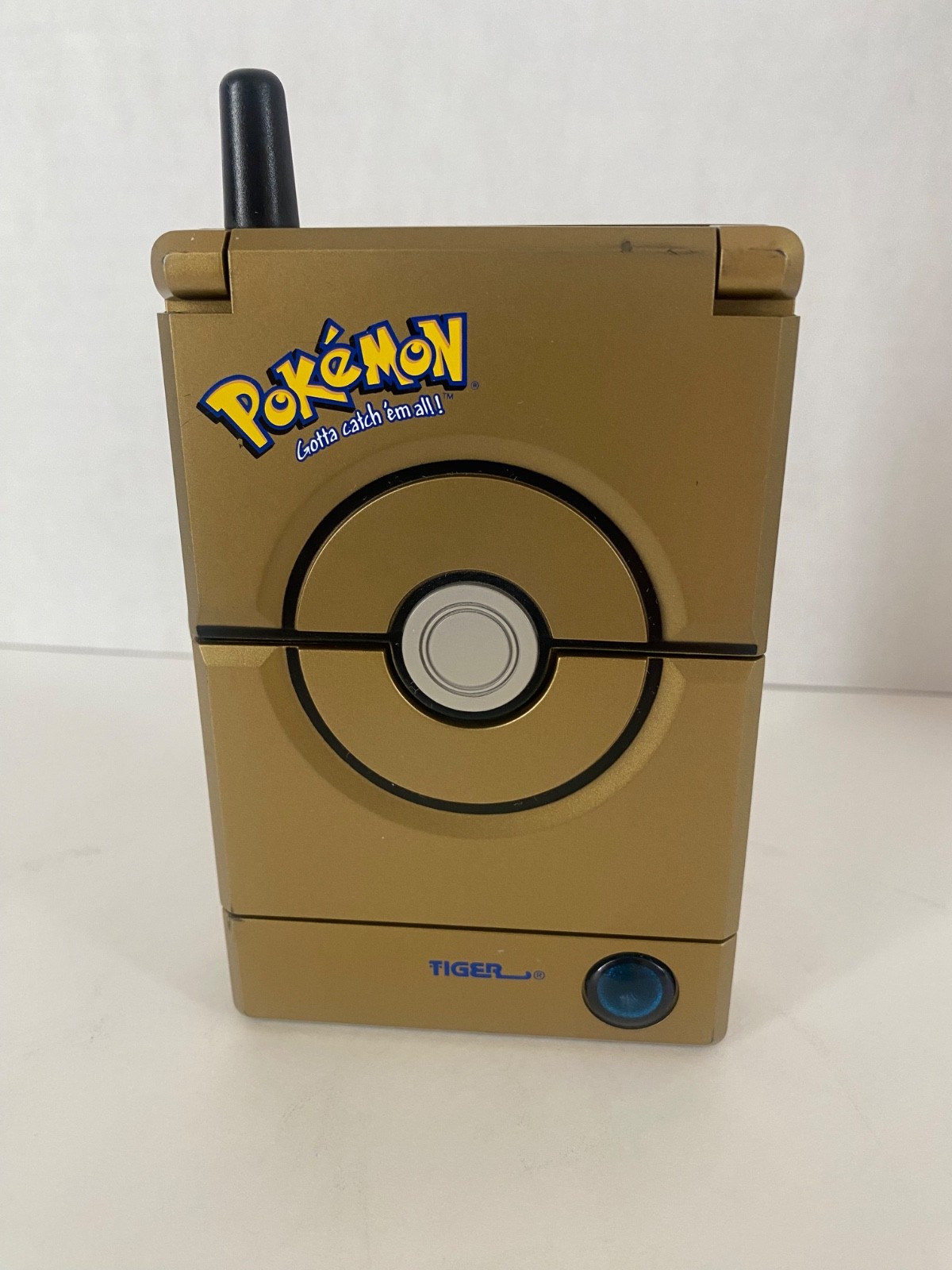 Pokemon Pokedex 2001 Deluxe Gold Edition, Rare with 28 page instruction booklet. Pokemon Pokedex 2001 Deluxe Gold Edition, Rare with 28 page instruction booklet.