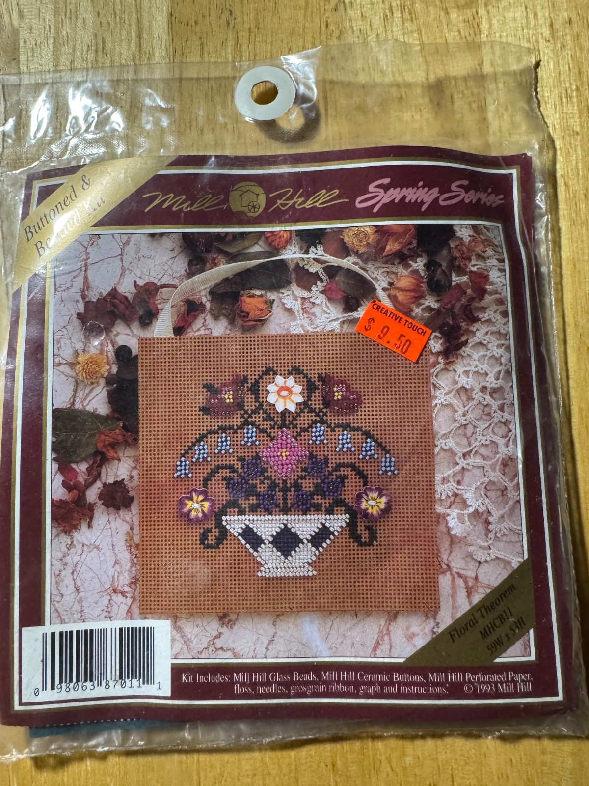 Vtg Mill Hill Spring Series Buttoned & Beaded Kit Floral Theorem-1993 Vtg Mill Hill Spring Series Buttoned & Beaded Kit Floral Theorem-1993